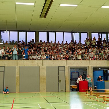 Symbolbild Die Teilnehmer warten auf den Start eines Spiels bei Surprise im Camp Breisach 2026