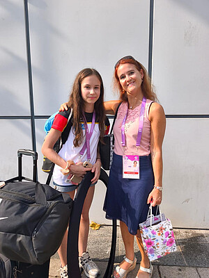 Anna Erdlei und ihre Trainerin Dr. Emanuela Batke beim Kaderlehrgang während der RSG WM 2026 in Frankfurt
