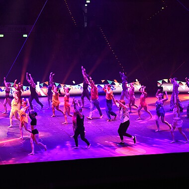 Symbolbild Eröffnung bei Feuerwerk der Turnkunst 2026