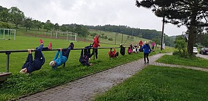 Personen bei Outdoorfitness