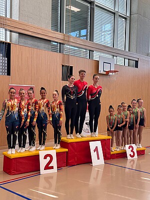 Symbolbild Aerobic Mixed Trio bei Siegerehrung bei Swiss Open 2026