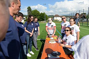 Symbolbild Volunteers bei der Betreuung einer Station bei Landesturnfest 2018 in Weinheim