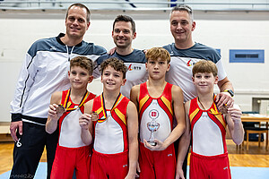 Gruppenbild Turnmannschaft Baden mit Trainern bei Deutschland-Pokal 2025