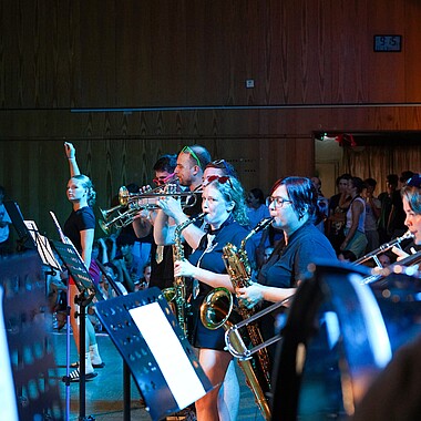 Symbolbild Auftritt bei Betreuer on Stage im Camp Breisach 2026