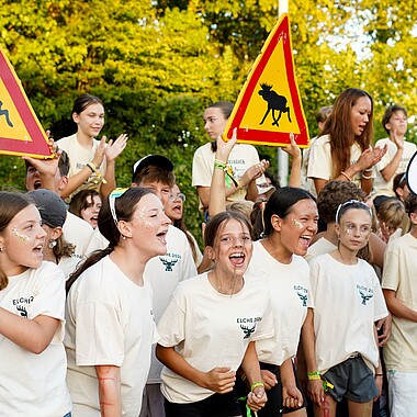 Symbolbild der Schwarzwaldturngau beim anfeuern beim Spiel ohne Grenzen im Camp Breisach 2026