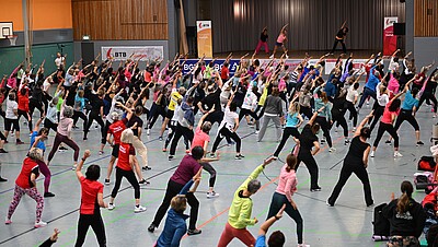 Symbolbild Warm-Up bei der GYMWELT-Convention 2025