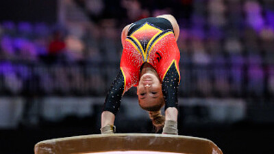 Karina Schönmaier turnt Tisch bei Gerätturn WM 2025 in Jakarta