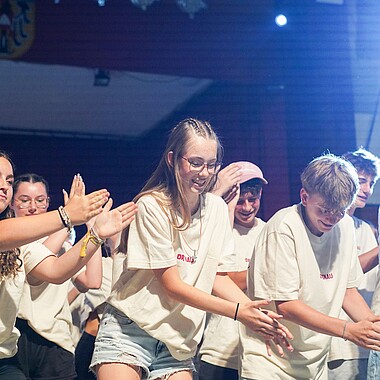 Symbolbild Teilnehmer bei Tanzauftritt bei Telis on Stage im Camp Breisach 2026