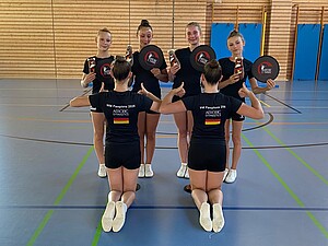 Gruppenbild Badische Teilnehmerinnen mit WM T-Shirts für die Aerobic WM 2026 in Pamplona 