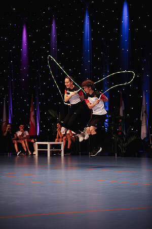 Symbolbild zwei Sportler beim Rope Skipping Auftritt bei EM in Oslofjord in Norwegen 2026