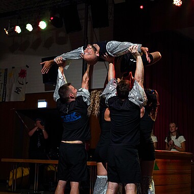 Symbolbild Auftritt bei Betreuer on Stage im Camp Breisach 2026