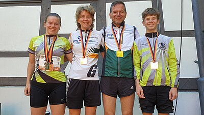 Gruppenbild: Die badischen Medaillengewinner bei Deutschen Meisterschaften Orientierungslauf Sprint 2026 in Osterwieck