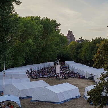 Luftaufnahme vom Zeltplatz bei der Lagerfeuerromantik im Camp Breisach 2026