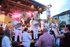 Turnermusiker auf der Bühne