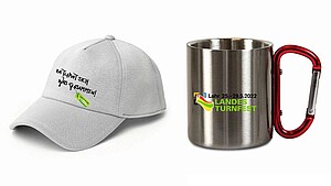 Werbefoto Landesturnfest Kappe und Metall Tasse für Landesturnfest 2022 in Lahr