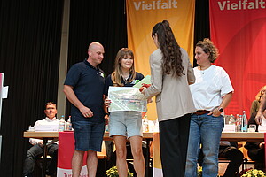 Übergabe GymWelt Preis 3. Platz an den TV Friedrichstal